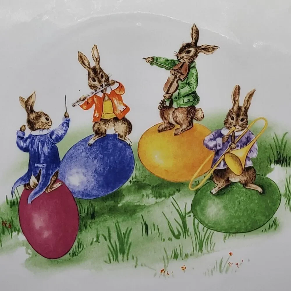 Williams Sonoma Easter Bunny Band Round Serving Platter 13